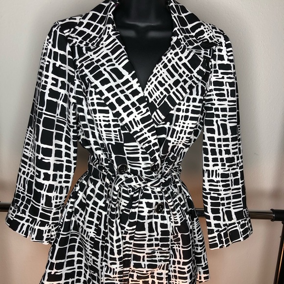 Heart Soul Black and White Coat - Picture 1 of 2